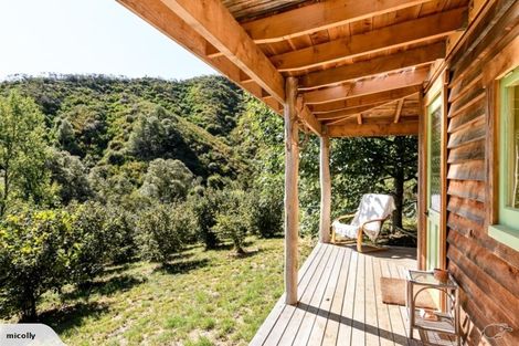 Photo of property in 1672 Dovedale Road, Thorpe, Wakefield, 7096