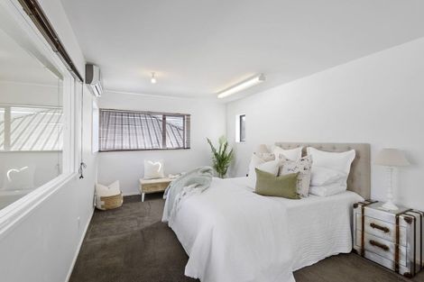 Photo of property in 4 Clark Street, Sumner, Christchurch, 8081