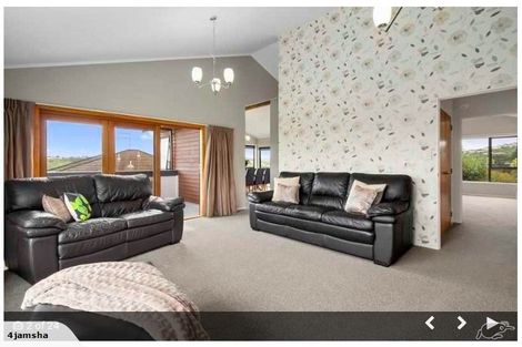 Photo of property in 19 Halladale Road, Papakowhai, Porirua, 5024