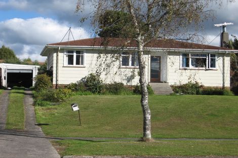 Photo of property in 215 Balmoral Drive, Tokoroa, 3420