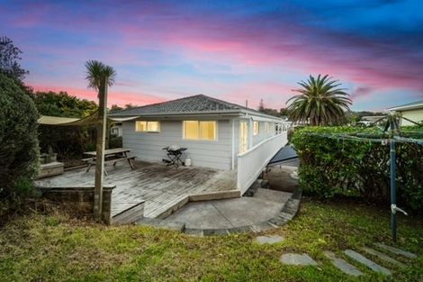 Photo of property in 56 Beulah Avenue, Rothesay Bay, Auckland, 0630