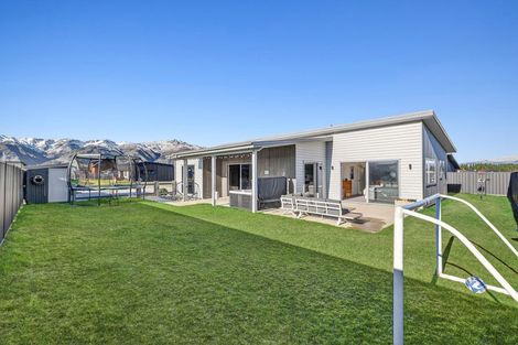 Photo of property in 16 Isthmus Place, Lake Hawea, Wanaka, 9382
