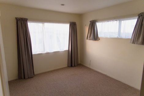 Photo of property in 5/5 Kilham Avenue, Northcote, Auckland, 0627