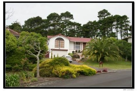 Photo of property in 15 Longwood Place, Forrest Hill, Auckland, 0620