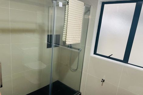 Photo of property in 2/11 Overton Road, Papatoetoe, Auckland, 2025