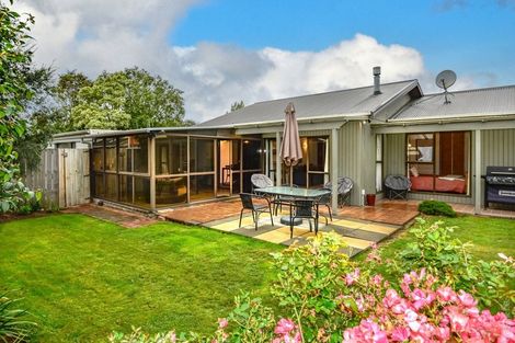 Photo of property in 19 Yellowstone Crescent, Burwood, Christchurch, 8083