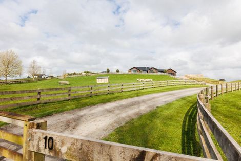 Photo of property in 10 Beechwood Road, Feilding, 4779