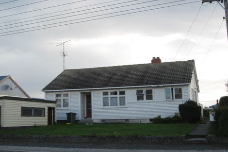 Photo of property in 22 Lanark Street, Balclutha, 9230
