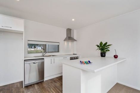 Photo of property in 31 Reynolds Place, Papamoa Beach, Papamoa, 3118