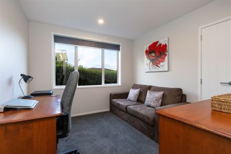 Photo of property in 17 Tindalls Bay Road, Tindalls Beach, Whangaparaoa, 0930