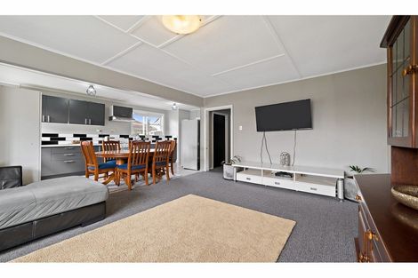 Photo of property in 182 Langdons Road, Northcote, Christchurch, 8052