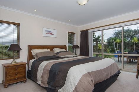 Photo of property in 36 Mcleod Place, Papamoa Beach, Papamoa, 3118