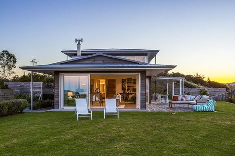 Photo of property in 273 Takatu Road, Tawharanui Peninsula, Warkworth, 0986