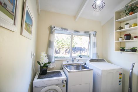 Photo of property in 27 Essex Street, Weston, Oamaru, 9401