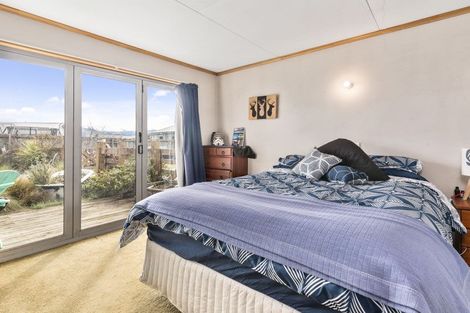 Photo of property in 43 Frye Crescent, Albert Town, Wanaka, 9305