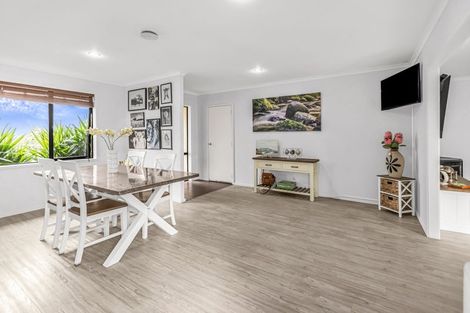 Photo of property in 20 Hoyte Place, Pukehangi, Rotorua, 3015