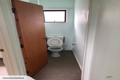 Photo of property in 64 Arran Road, Browns Bay, Auckland, 0630