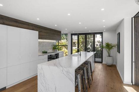 Photo of property in 100 Glandovey Road, Fendalton, Christchurch, 8052