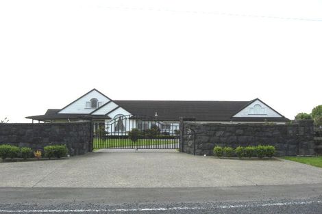 Photo of property in 296 Old North Road, Kumeu, 0892