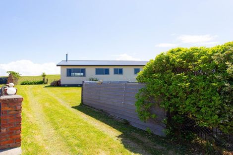 Photo of property in 34 Okiwa Terrace, Waiinu Beach, Whanganui, 4588
