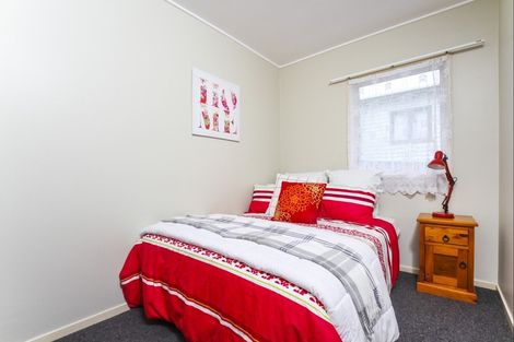 Photo of property in 2/24 Arawa Street, New Lynn, Auckland, 0600