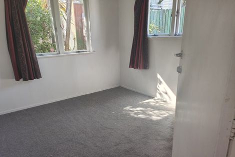 Photo of property in 31 Dundale Avenue, Blockhouse Bay, Auckland, 0600