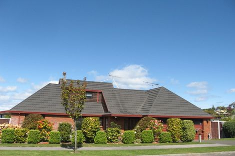 Photo of property in 20 Kinder Street, Acacia Bay, Taupo, 3330