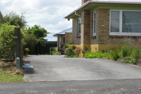 Photo of property in 8b Garden Terrace, Pukekohe, 2120
