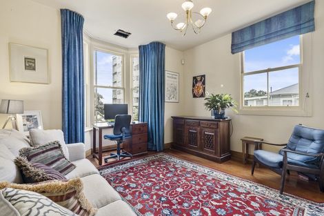 Photo of property in 3 Newman Terrace, Thorndon, Wellington, 6011