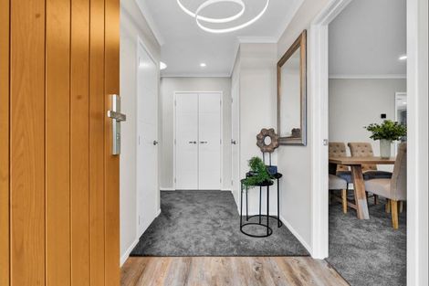 Photo of property in 18d Virginia Place, Whalers Gate, New Plymouth, 4310