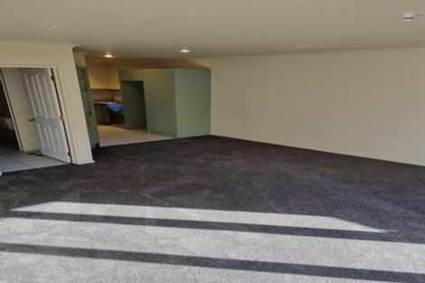 Photo of property in 3/102 Greenhithe Road, Greenhithe, Auckland, 0632