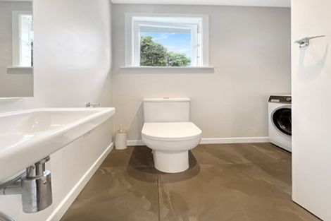 Photo of property in 222 Don Buck Road, Massey, Auckland, 0614