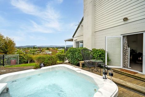 Photo of property in 4 Kauri Grove, Lansdowne, Masterton, 5810