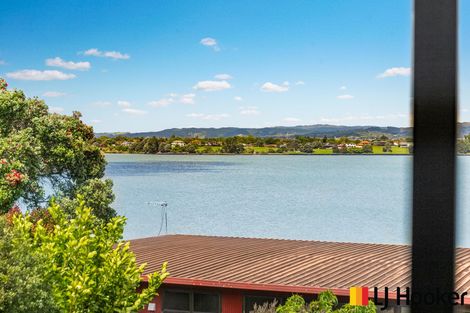 Photo of property in 56 Carnoustie Drive, Wattle Downs, Auckland, 2103