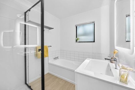 Photo of property in 66 Gledstane Road, Stanmore Bay, Whangaparaoa, 0932