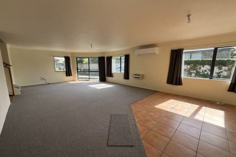 Photo of property in 44 Stewart Crescent, Hokowhitu, Palmerston North, 4410