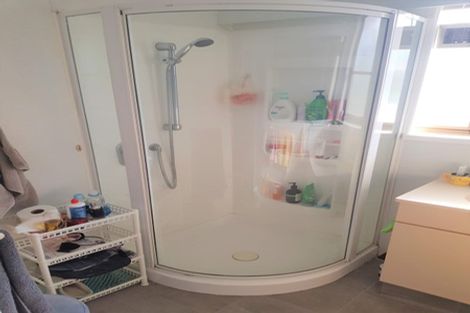 Photo of property in 2/175 Birkenhead Avenue, Birkenhead, Auckland, 0626