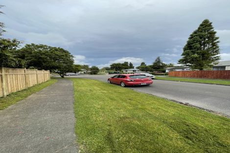 Photo of property in 1 Grant Place, Awapuni, Palmerston North, 4412