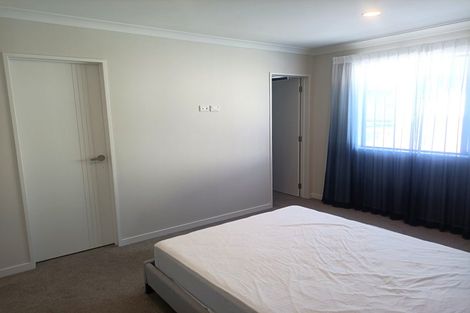 Photo of property in 58 Mettam Drive, Swanson, Auckland, 0614