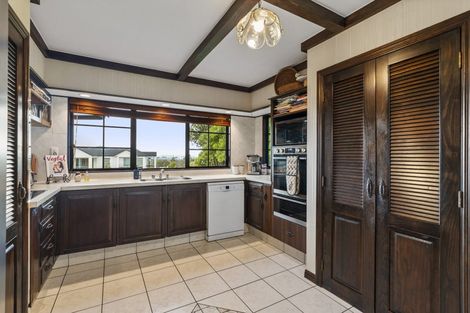 Photo of property in 11 Gracechurch Drive, Flat Bush, Auckland, 2016