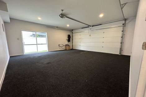 Photo of property in 15 The Mews, Shamrock Park, Auckland, 2016