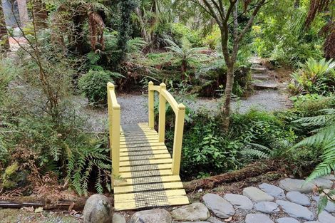 Photo of property in 8 Leith Crescent, Greymouth, 7805