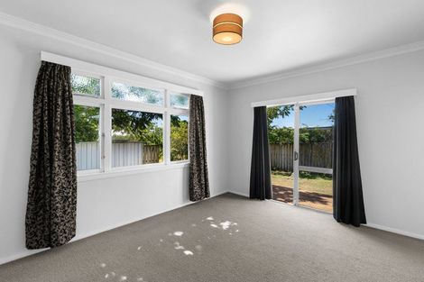 Photo of property in 147 Bartholomew Road, Levin, 5510