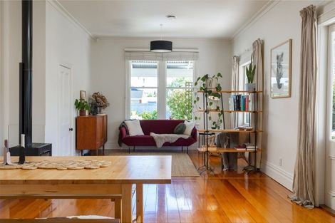 Photo of property in 16 Nosworthy Street, Blenheim, 7201