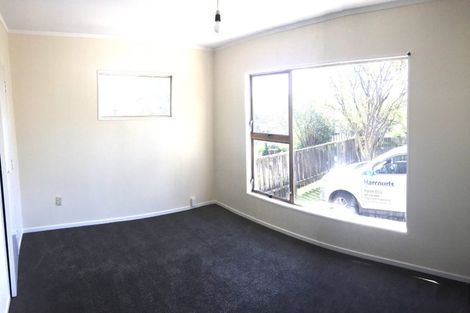 Photo of property in 95a Stewart Drive, Newlands, Wellington, 6037