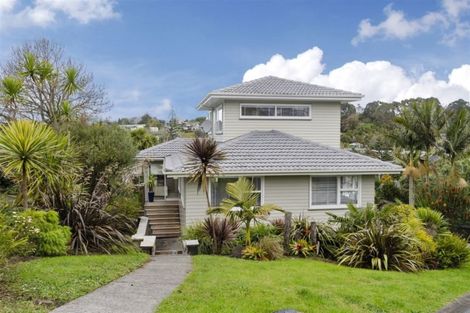 Photo of property in 8 Intrepid Place, Torbay, Auckland, 0630