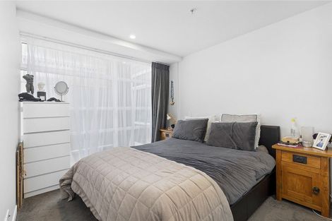 Photo of property in Pinnacle Apartments, E406/160 Victoria Street, Te Aro, Wellington, 6011