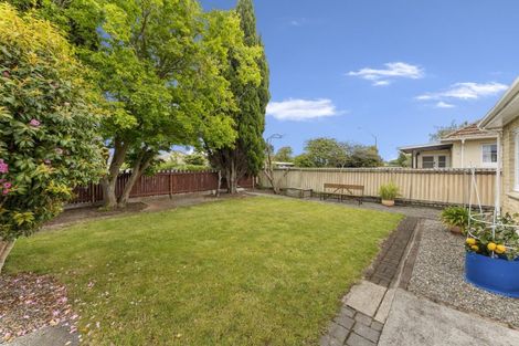 Photo of property in 510 Featherston Street, Roslyn, Palmerston North, 4414
