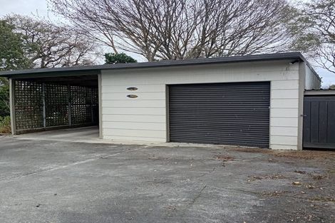 Photo of property in 12 Deller Drive, Carterton, 5713