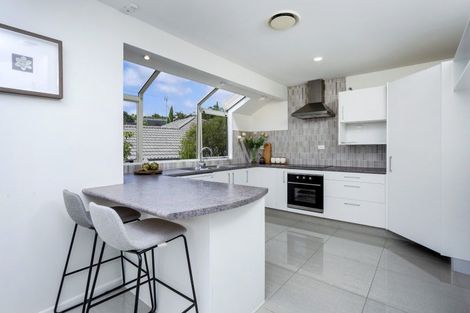 Photo of property in 46 Goldfinch Rise, Unsworth Heights, Auckland, 0632